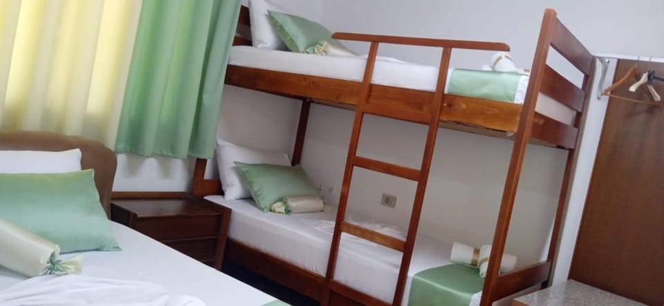 bunk bed