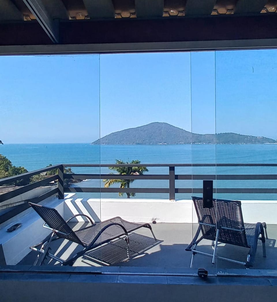 Balcony/Terrace, sunbed