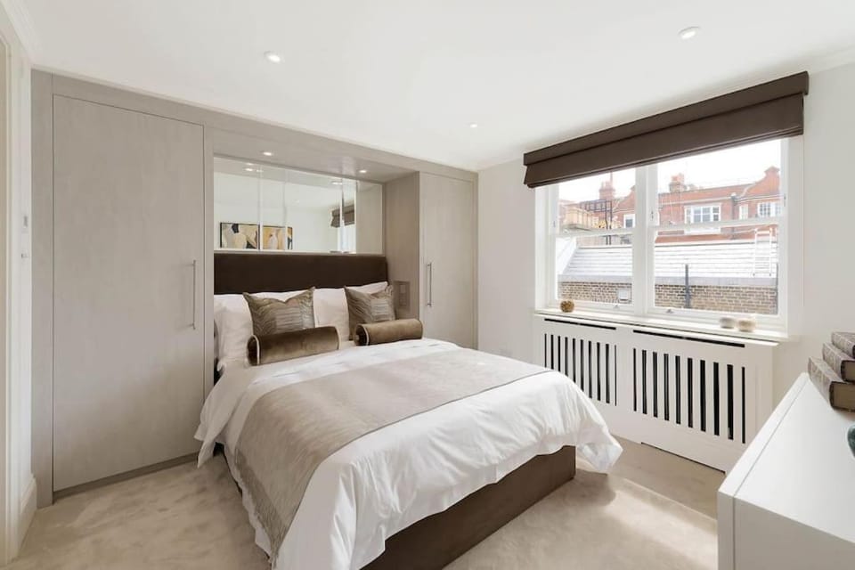 South Kensington Luxury Apartment Balcony, Museums & Heathrow 30min Apartment in City of Westminster