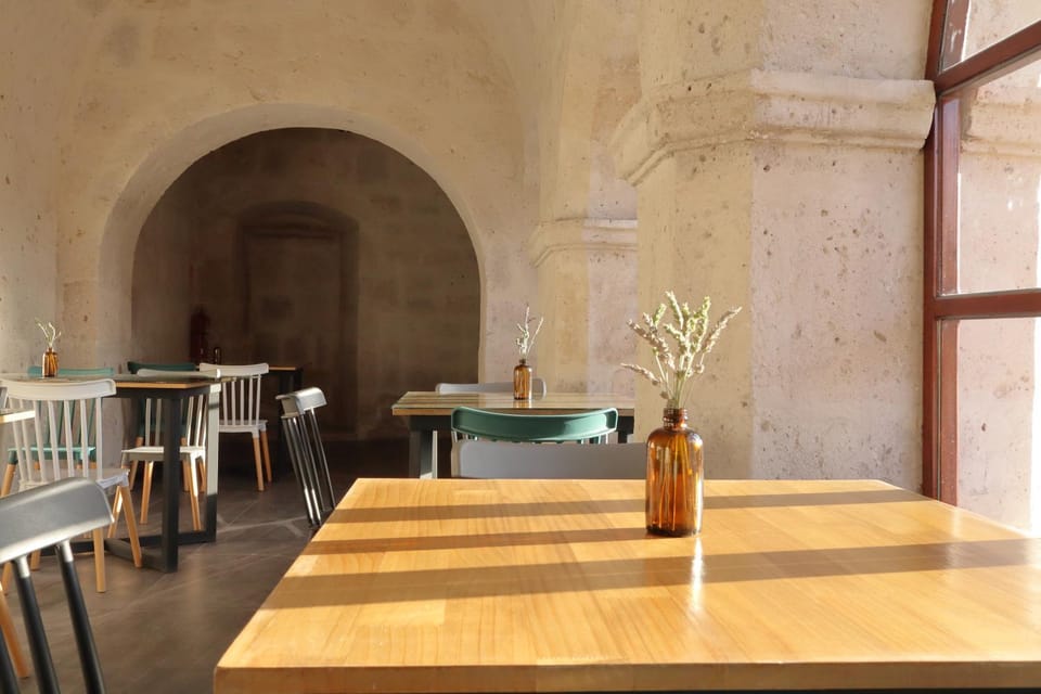 Property building, Breakfast