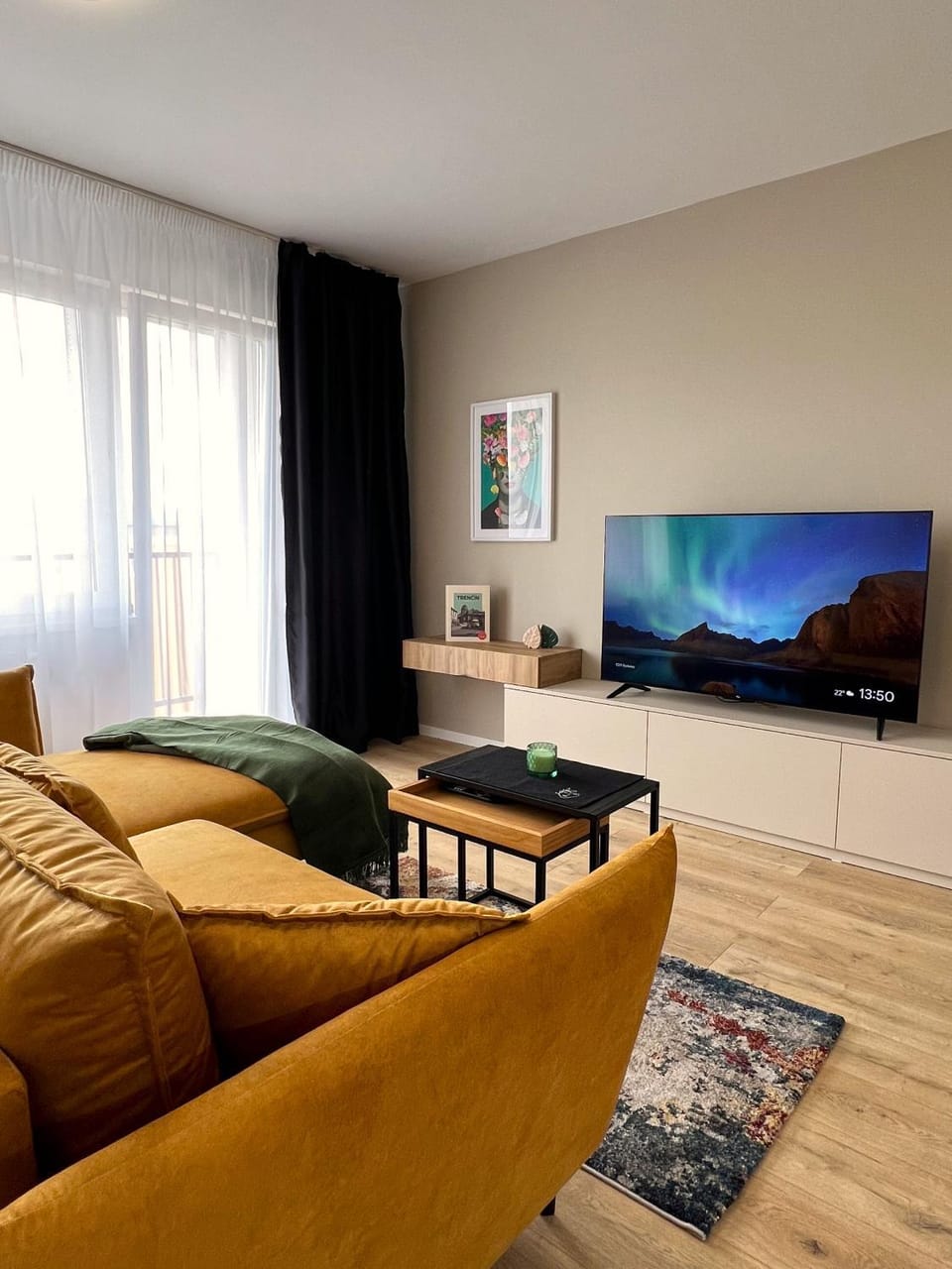 TV and multimedia, Living room, Seating area