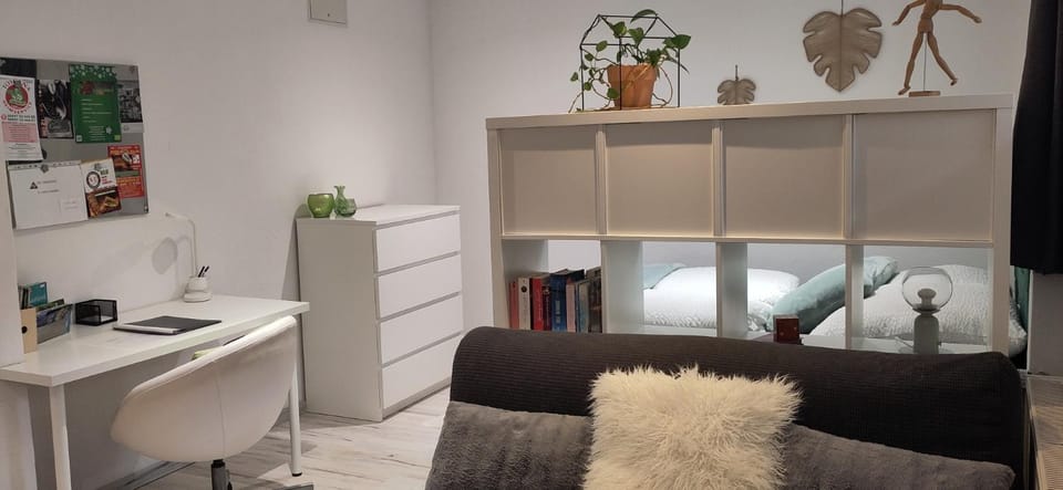 Living room, Bedroom