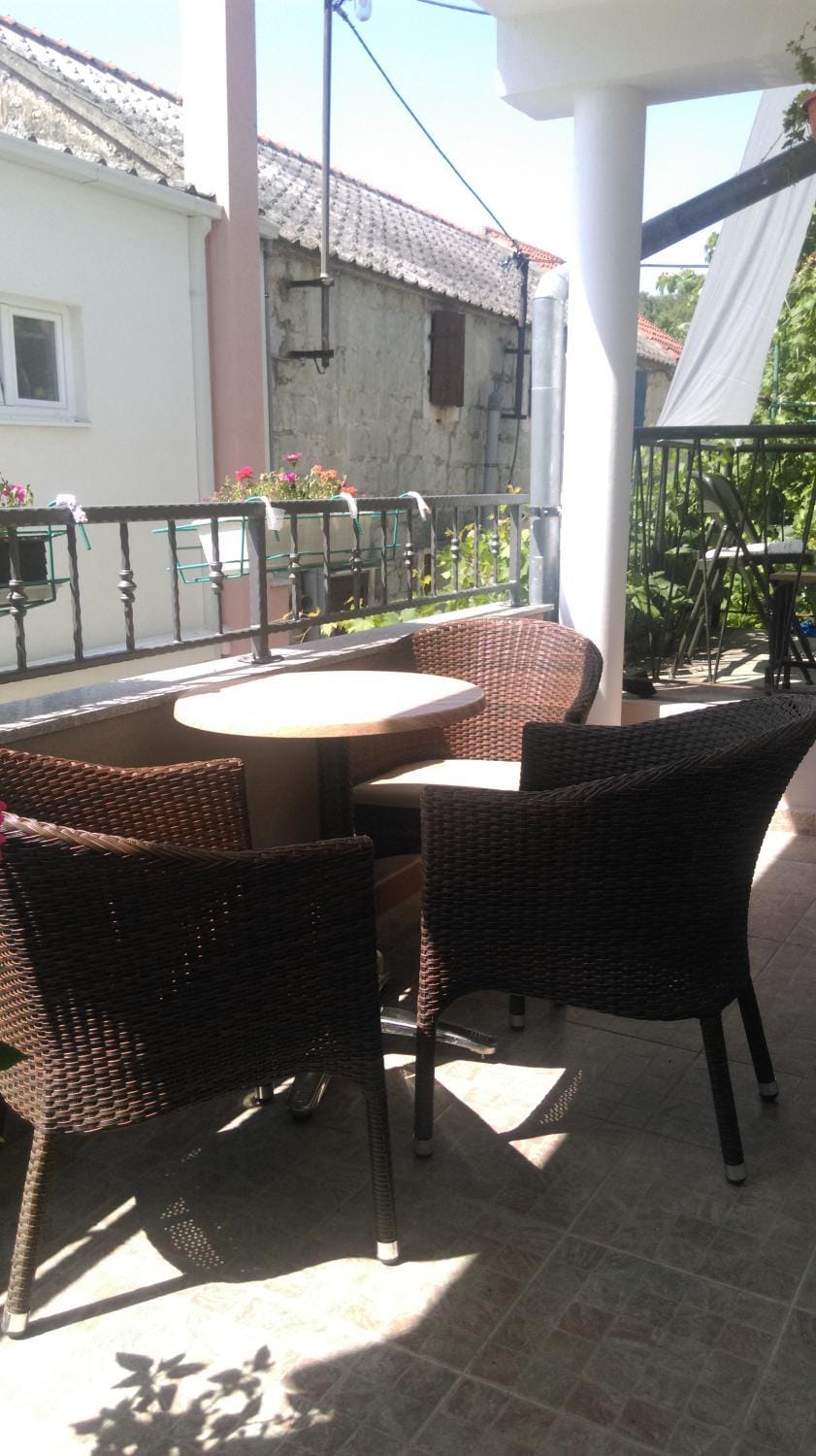 View (from property/room), Balcony/Terrace, Seating area