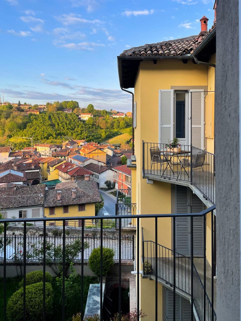Property building, Balcony/Terrace