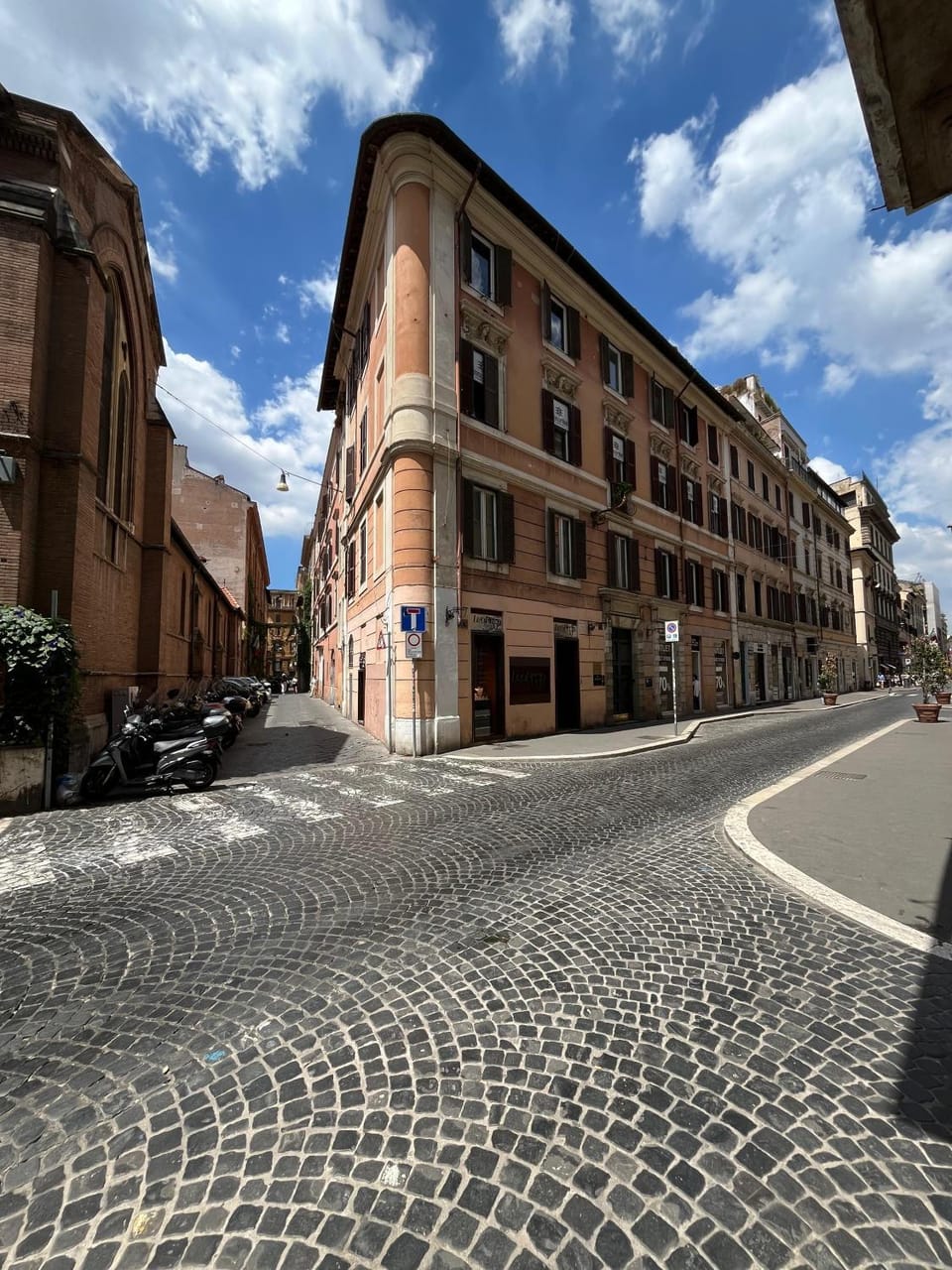 Property building, Day, Neighbourhood, City view, Street view, Location