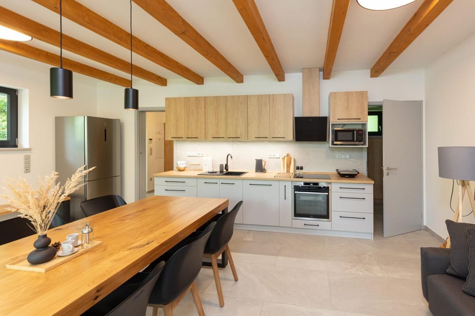 Kitchen or kitchenette, kitchen