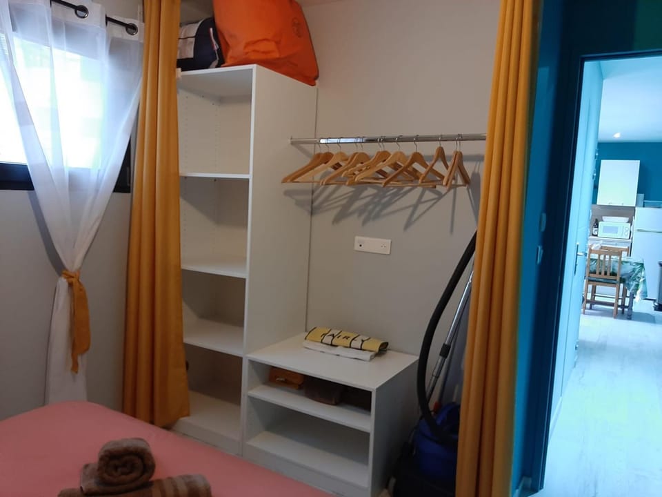 Bedroom, wardrobe