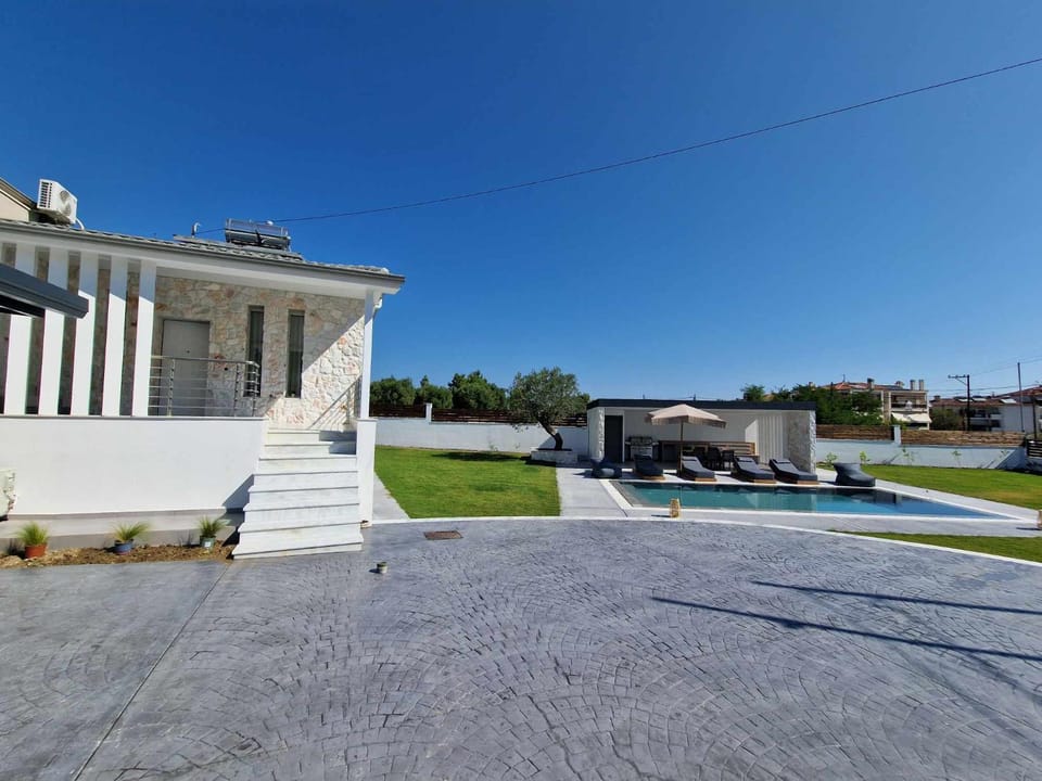 Villa Hillside Pefkohori Villa in Halkidiki