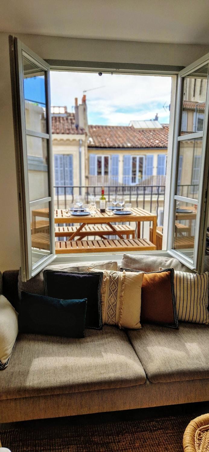 Balcony/Terrace, Living room