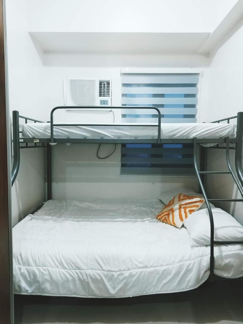 2BR SMDC Bloom Residences Near NAIA Wi-fi +Netflix Hotel in Muntinlupa