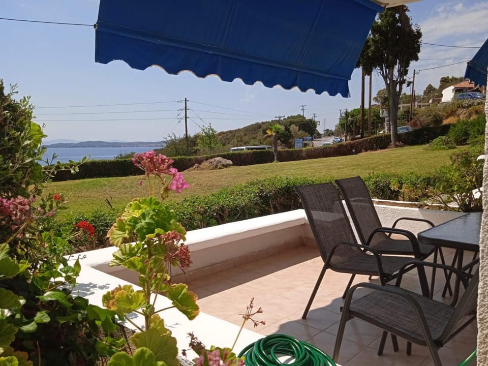 View (from property/room), Balcony/Terrace, Sea view