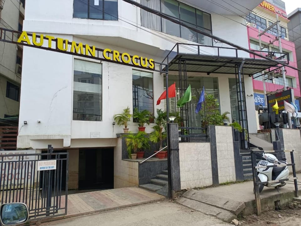 Property building, Street view