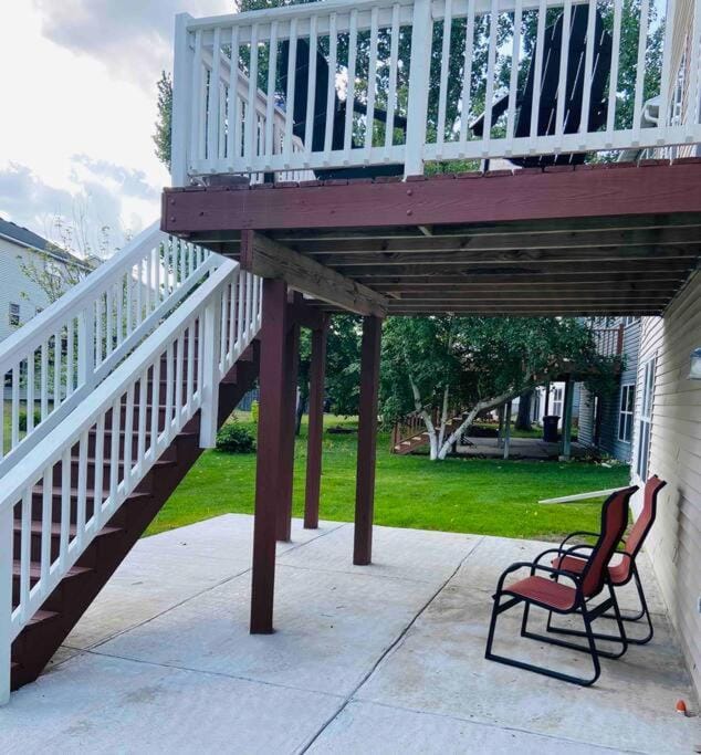 The Falmouth Villa with Peloton Bike House in Shakopee
