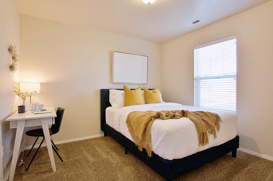 Bed, Bedroom