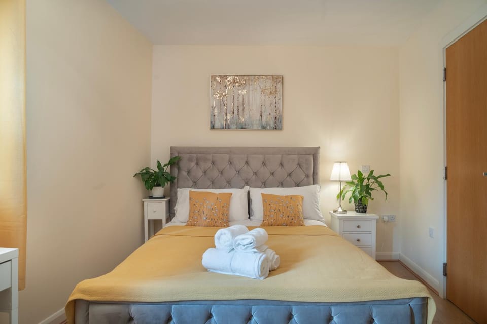 Bed, Bedroom