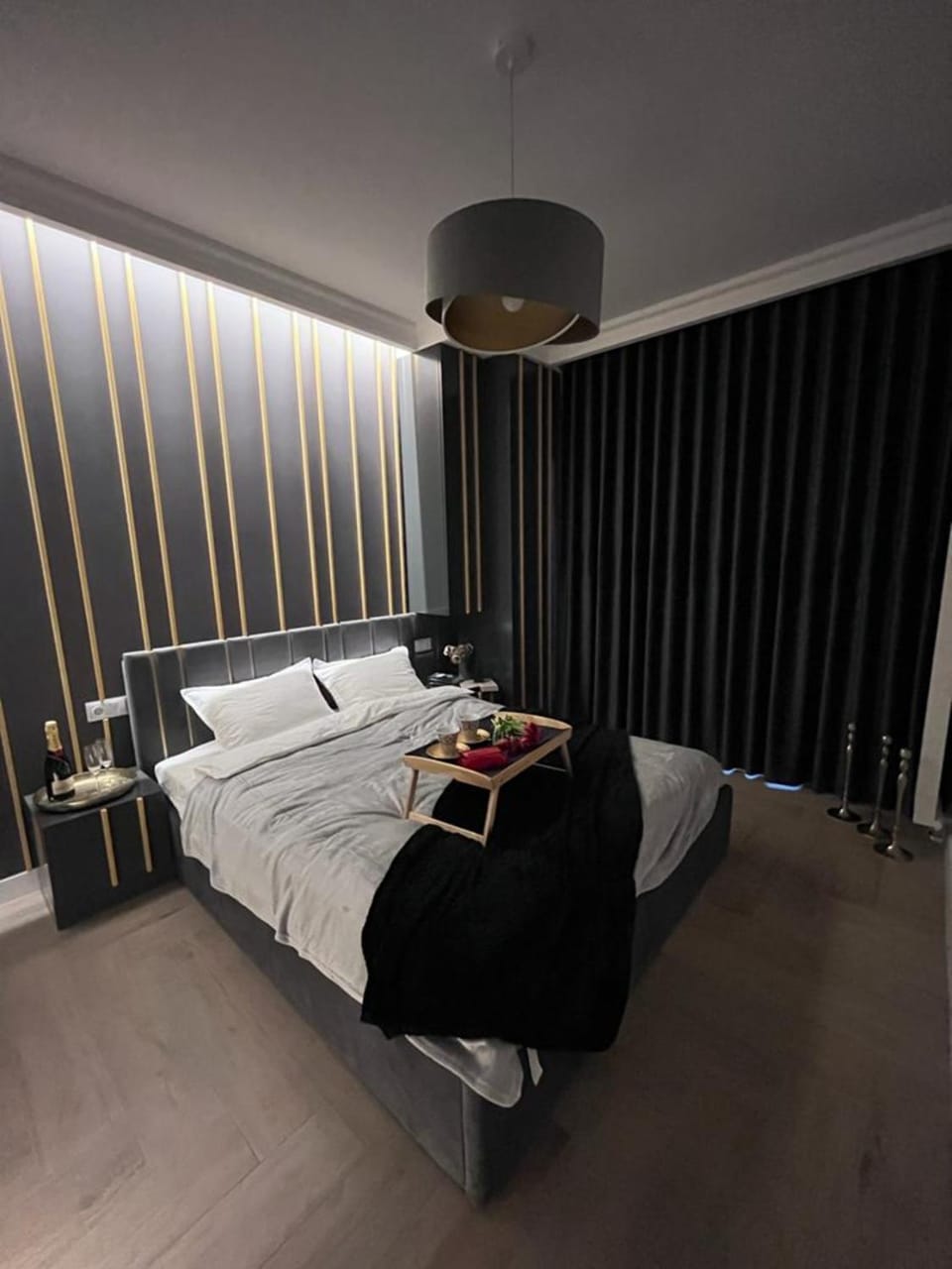 Bed, Bedroom, Breakfast