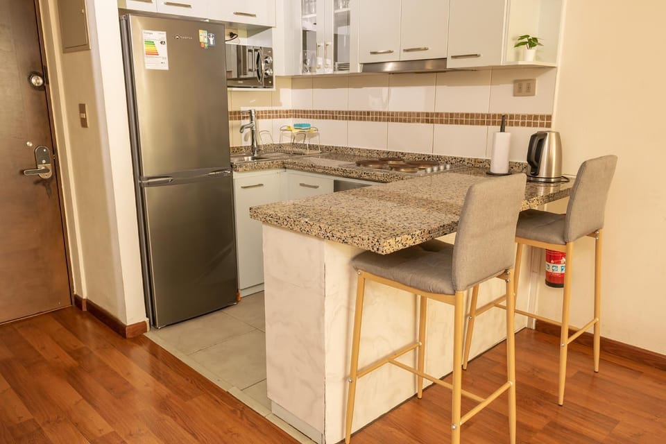 Kitchen or kitchenette, Dining area, microwave, oven, stove