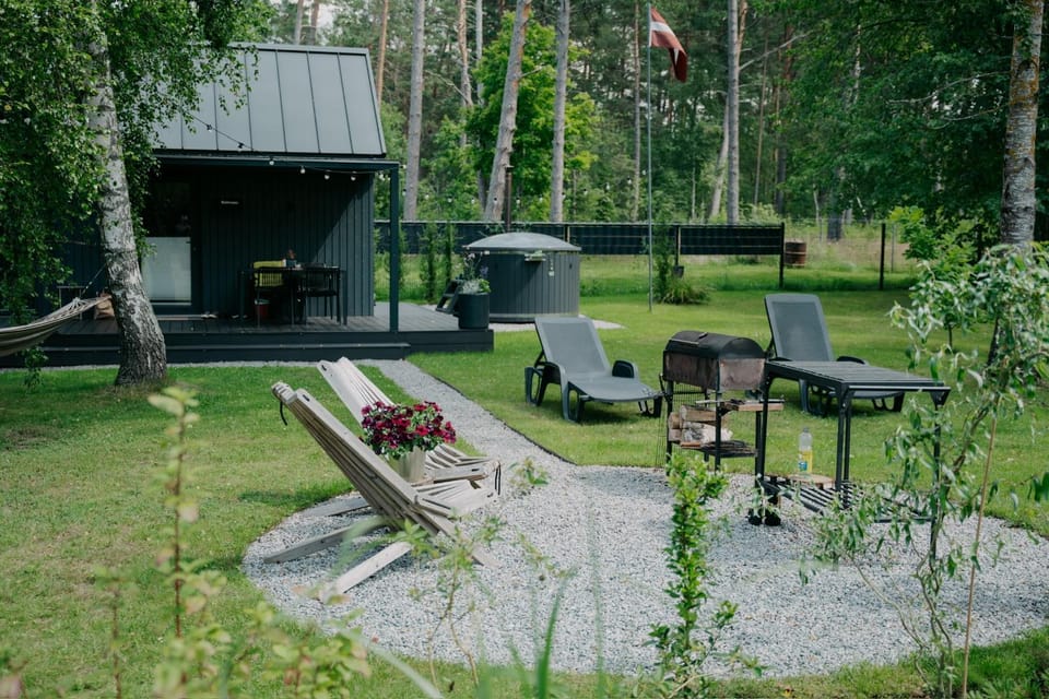 Garden, Seating area