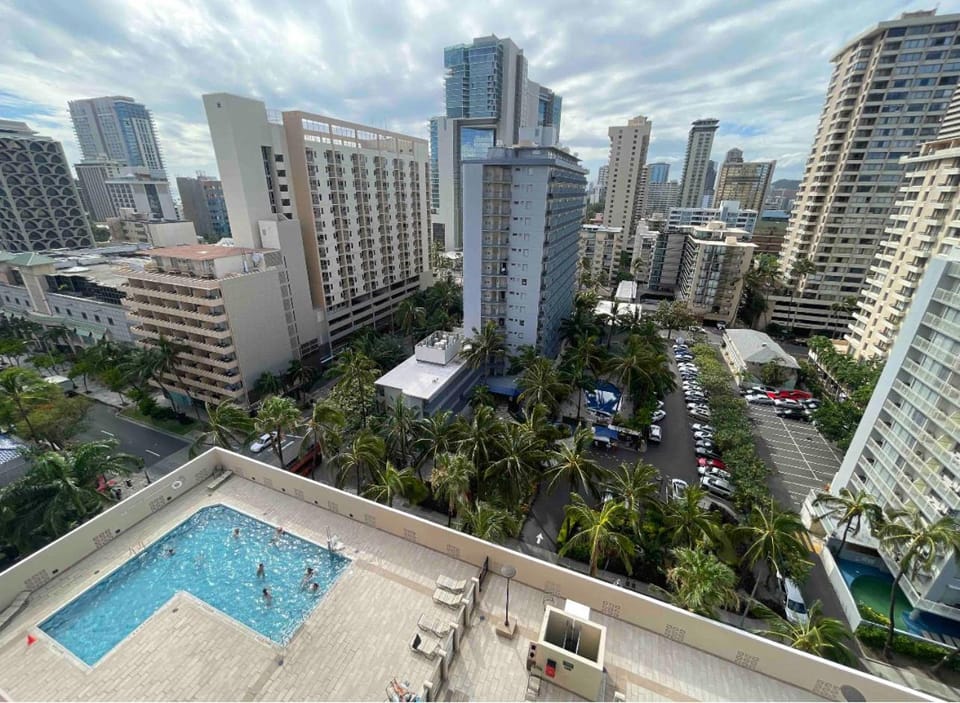 City view, Swimming pool