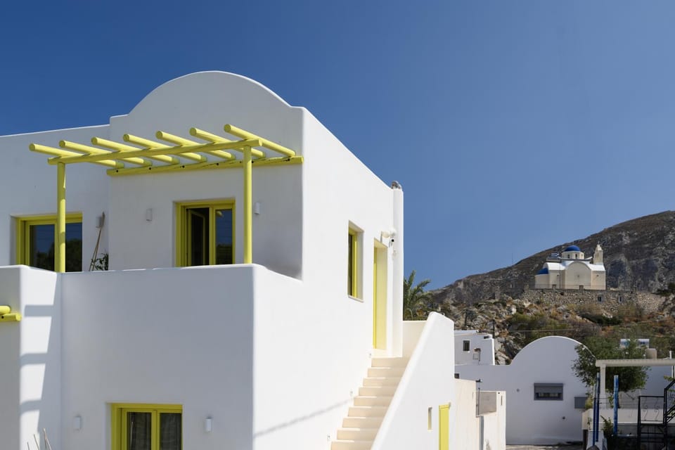 Property building, Day, Natural landscape