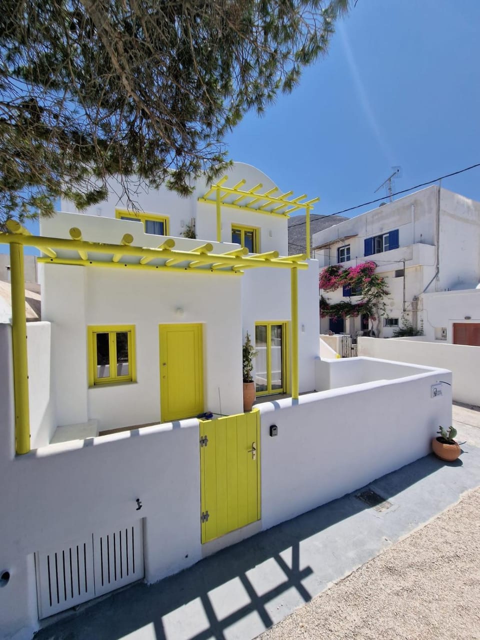 Property building, Day