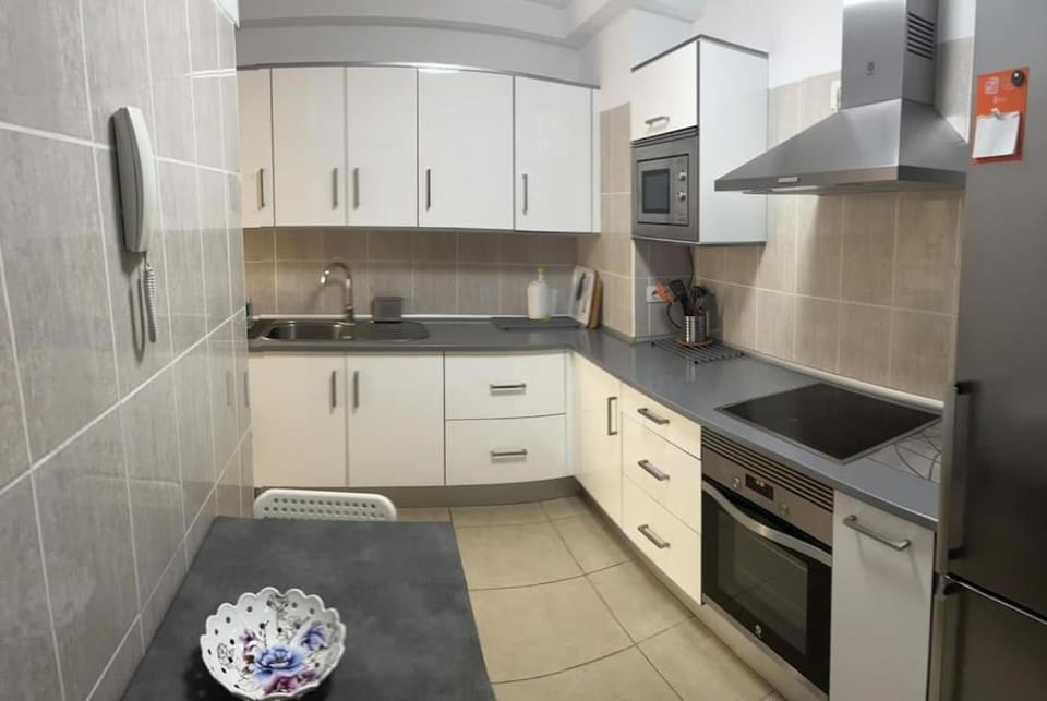 Piso familiar 2 dorm. Cocina Apartment in Orotava Valley