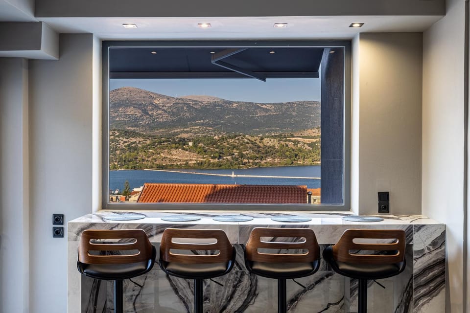Designer's Penthouse, Top View! + car offer Apartment in Argostolion