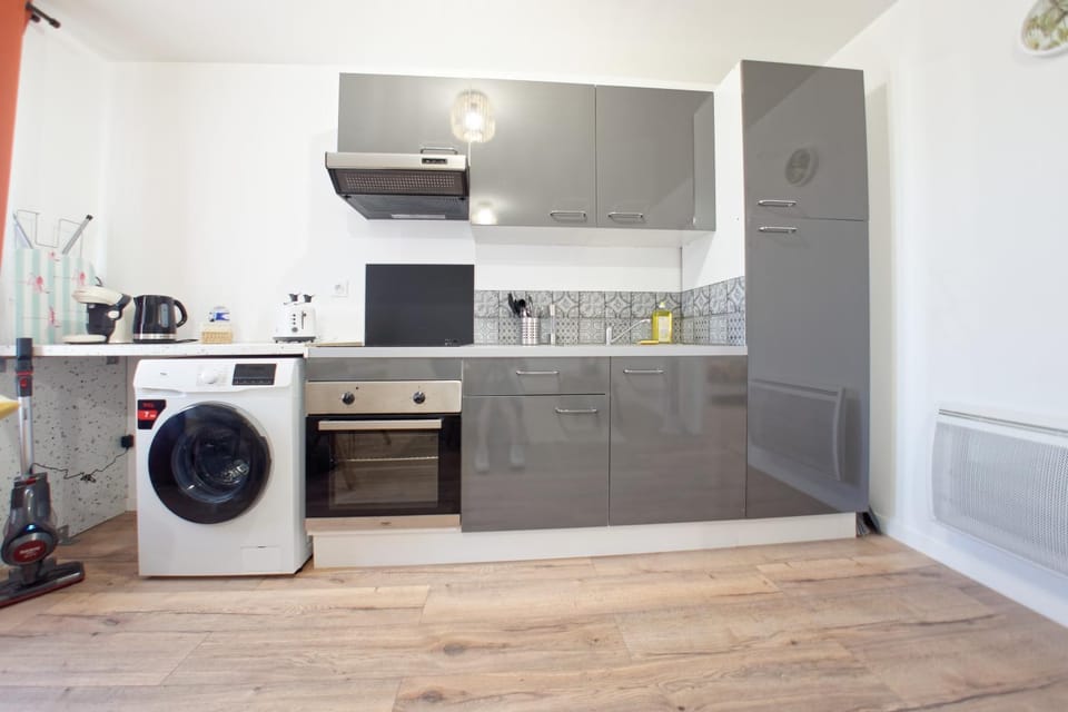 Le Soleilcasa - 3 personnes - bureau & wifi Apartment in Perpignan