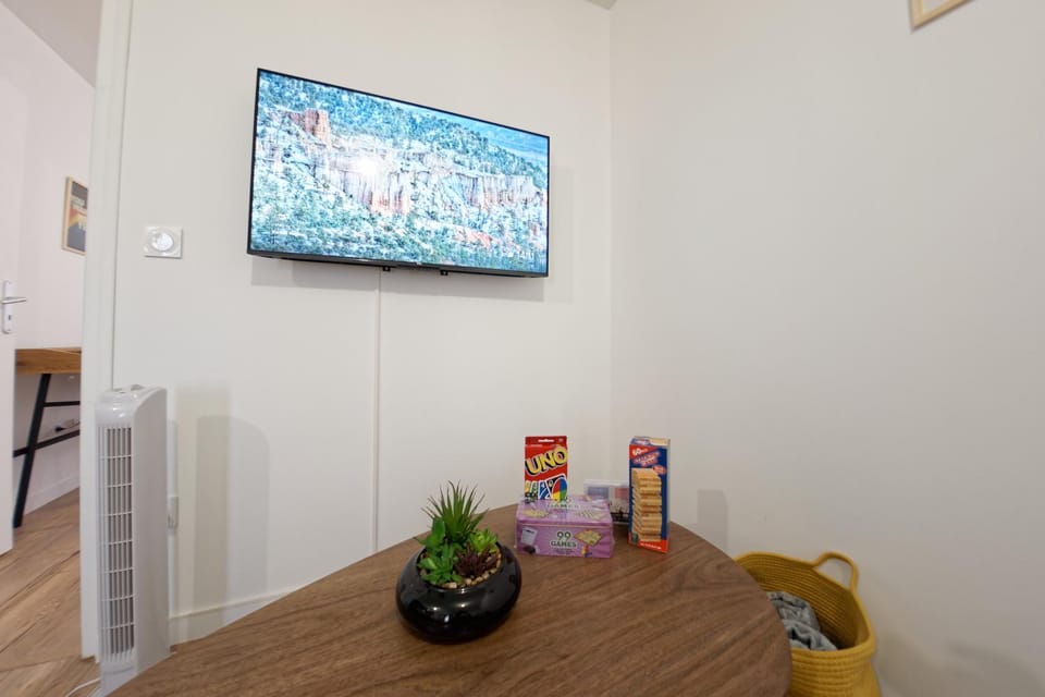 Le Soleilcasa - 3 personnes - bureau & wifi Apartment in Perpignan