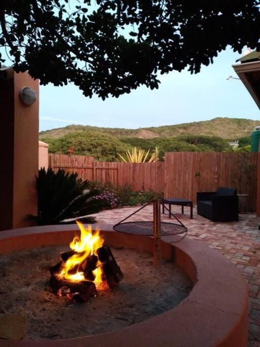 Milky Way: Home with large garden, firepit & stars Apartment in Eastern Cape