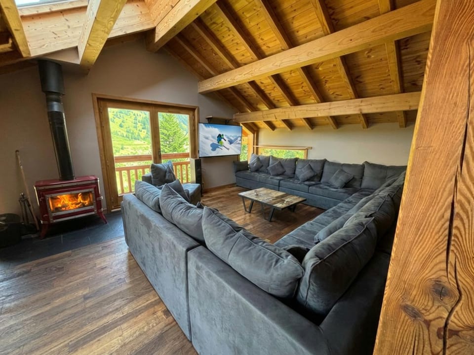 TV and multimedia, Living room, fireplace, internet