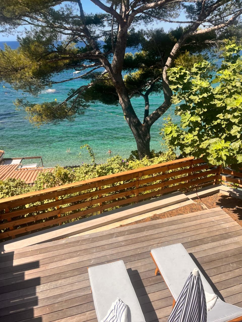 Cabanon moderne, les pieds dans l'eau, 2 chambres House in French Riviera