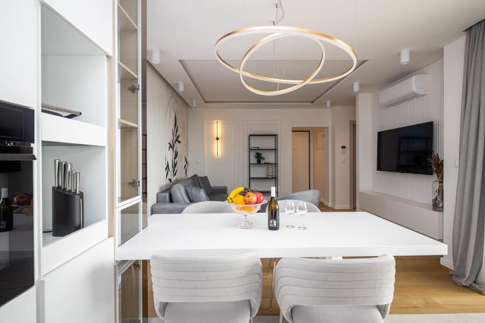 TV and multimedia, Kitchen or kitchenette, Dining area