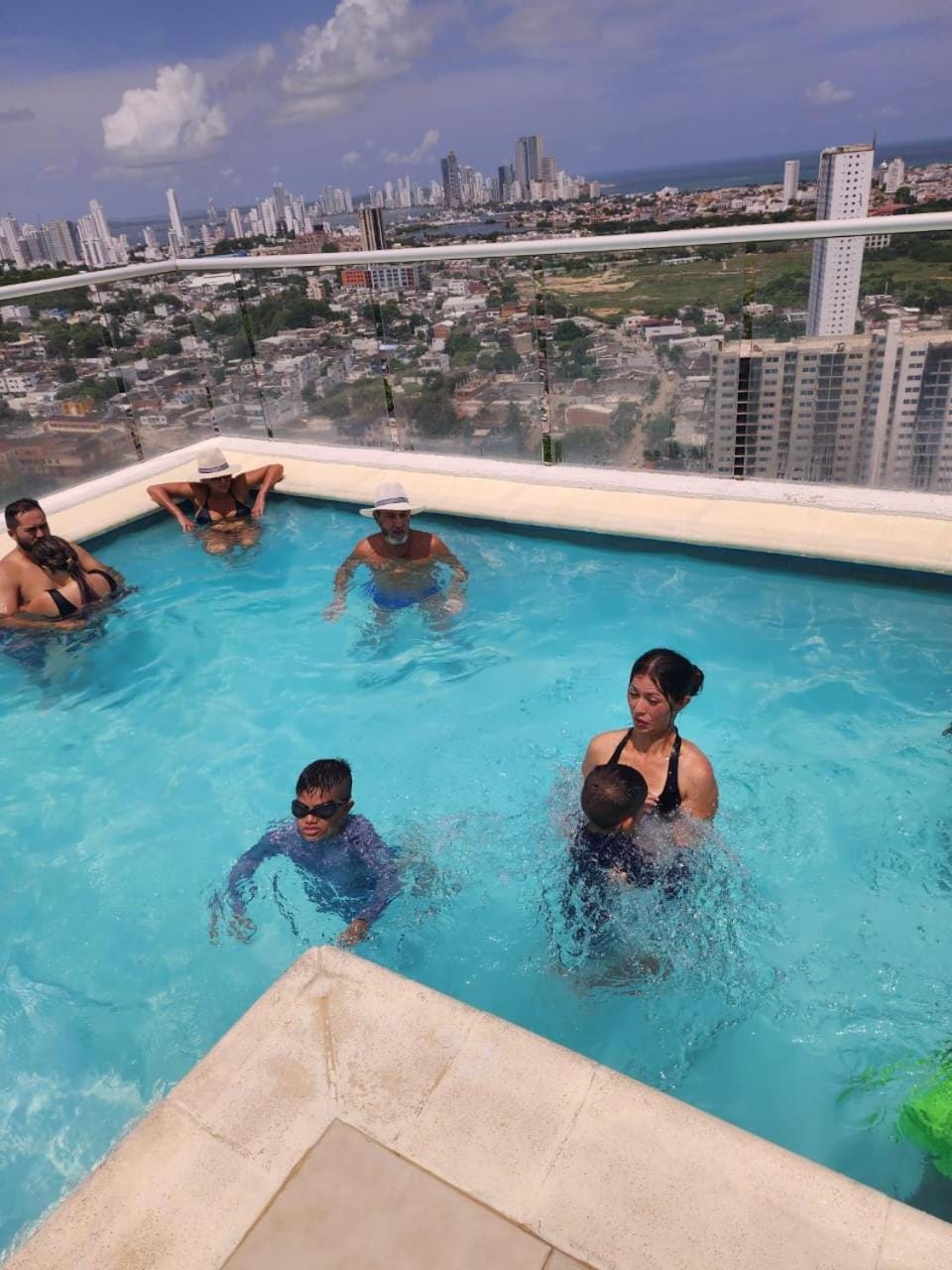 Espectacular apartamento amoblado, Cartagena de Indias. cerca al mar, muy central. Apartment in Cartagena