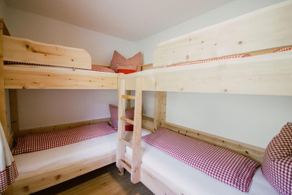 bunk bed
