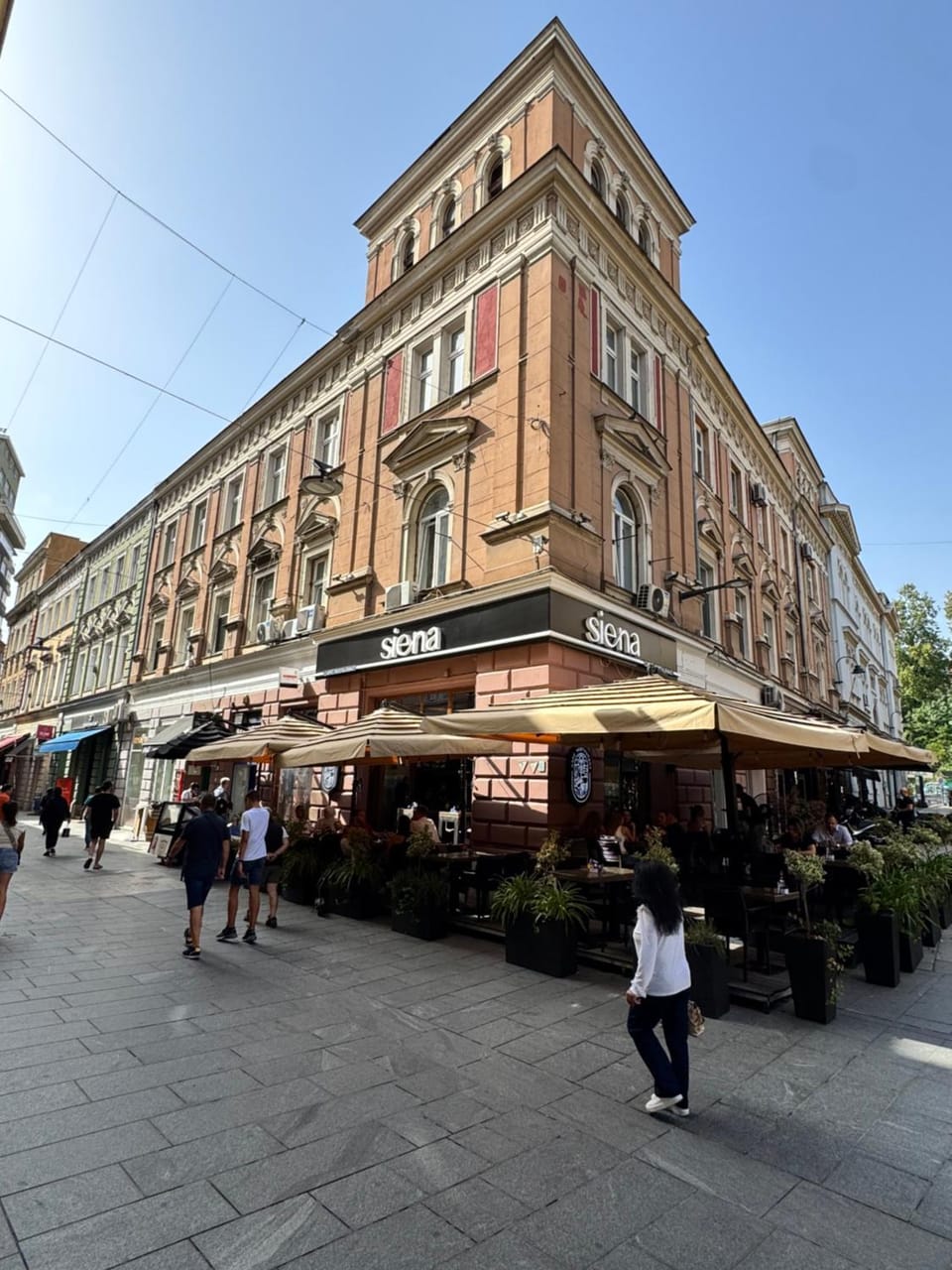 Property building, Day, City view, Street view