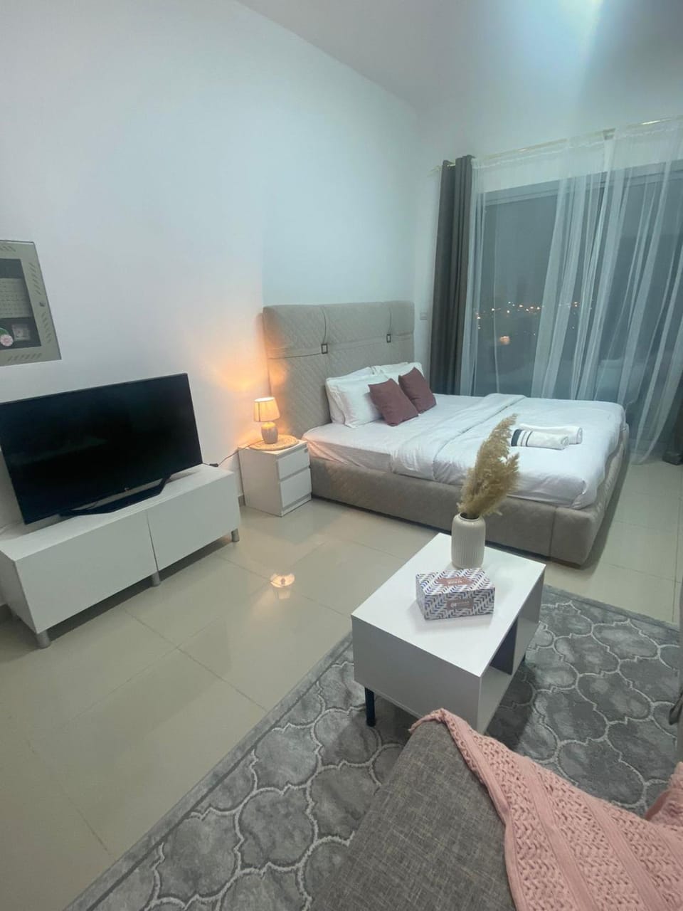 Bed, TV and multimedia, Living room, Bedroom