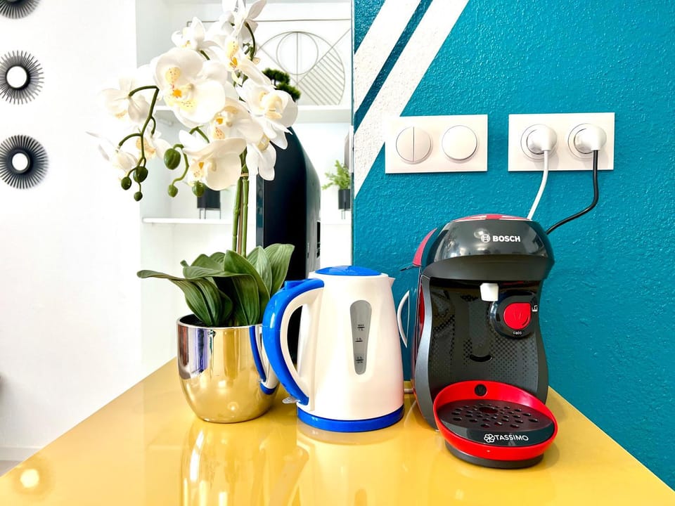Coffee/tea facilities