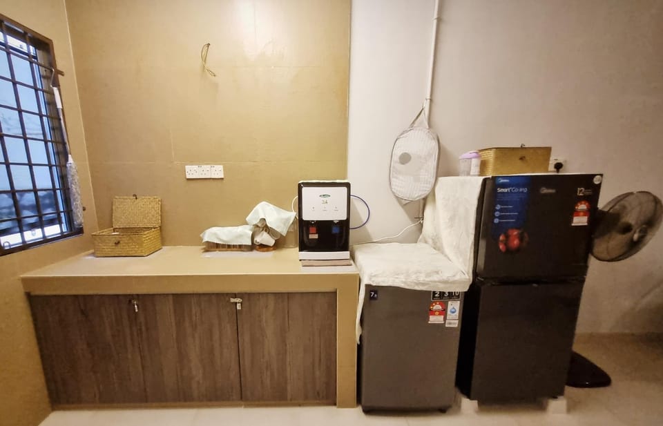 Coffee/tea facilities, Kitchen or kitchenette, laundry