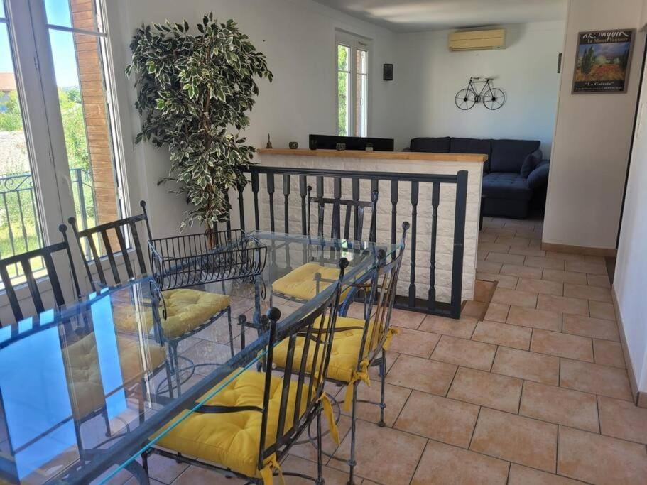 Maison 6-8 pers au cœur du village House in Malaucène