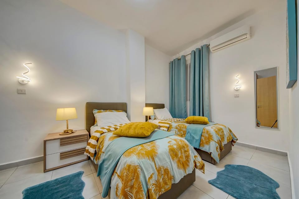 Photo of the whole room, Bedroom, air conditioner
