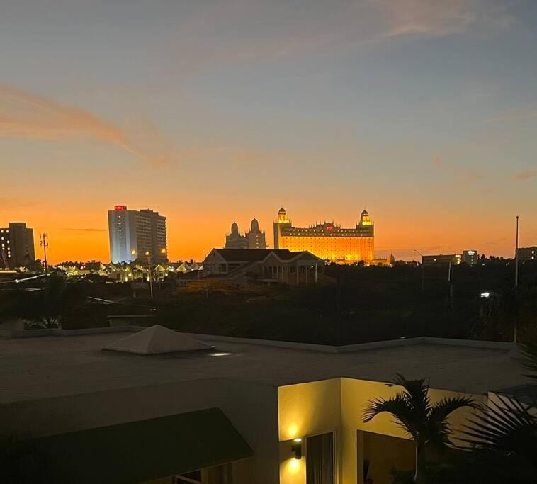 Balcony/Terrace, City view, Sunset