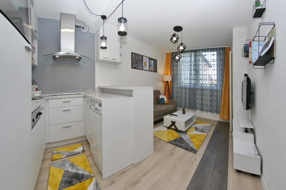 Kitchen or kitchenette, Photo of the whole room