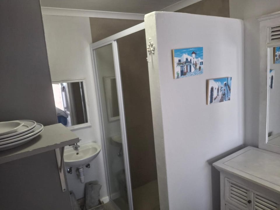 Hysie oppie see House in Western Cape
