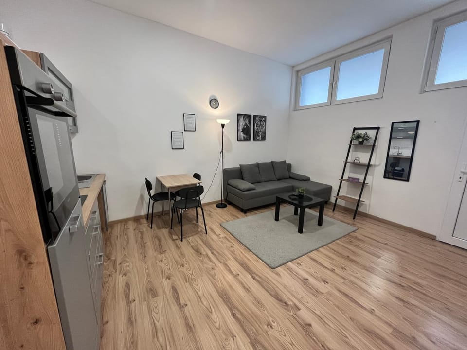 Kitchen or kitchenette, Living room, Dining area, Food, kitchen