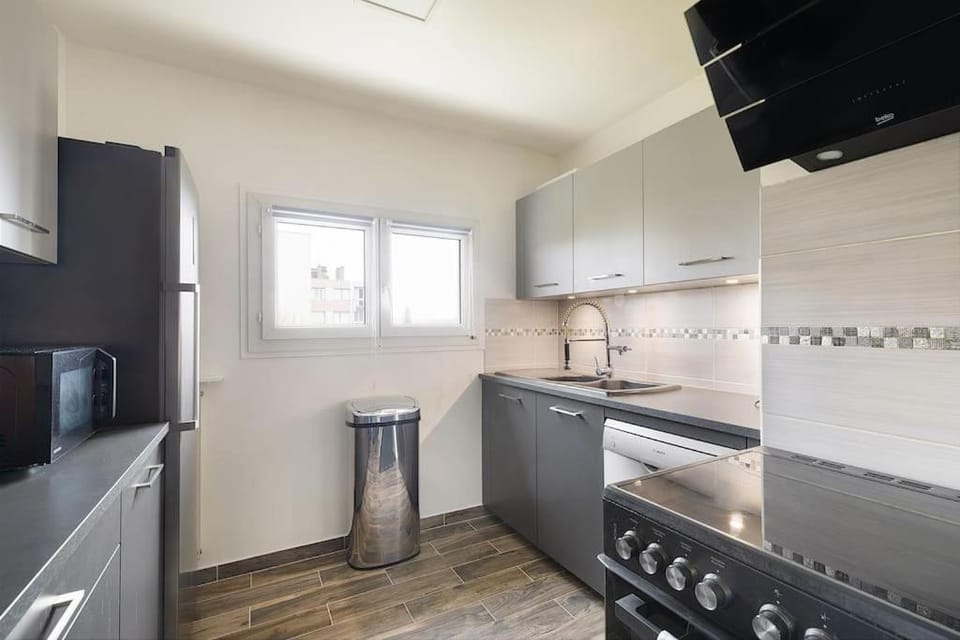 Kitchen or kitchenette, dishwasher, minibar, pet friendly, stove, toaster