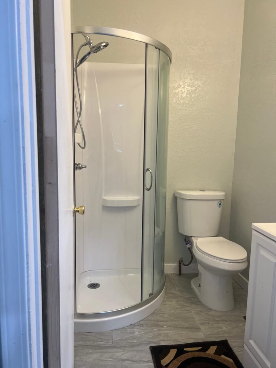 Guest house near LAX, Sofi, Intuit with private parking Bed and Breakfast in Inglewood