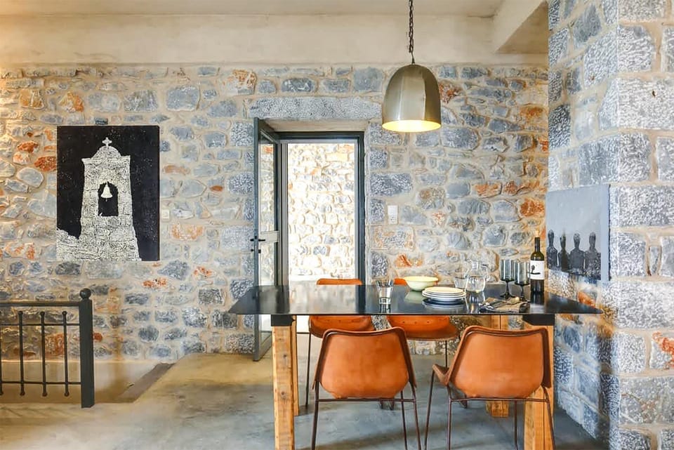 Seating area, Dining area