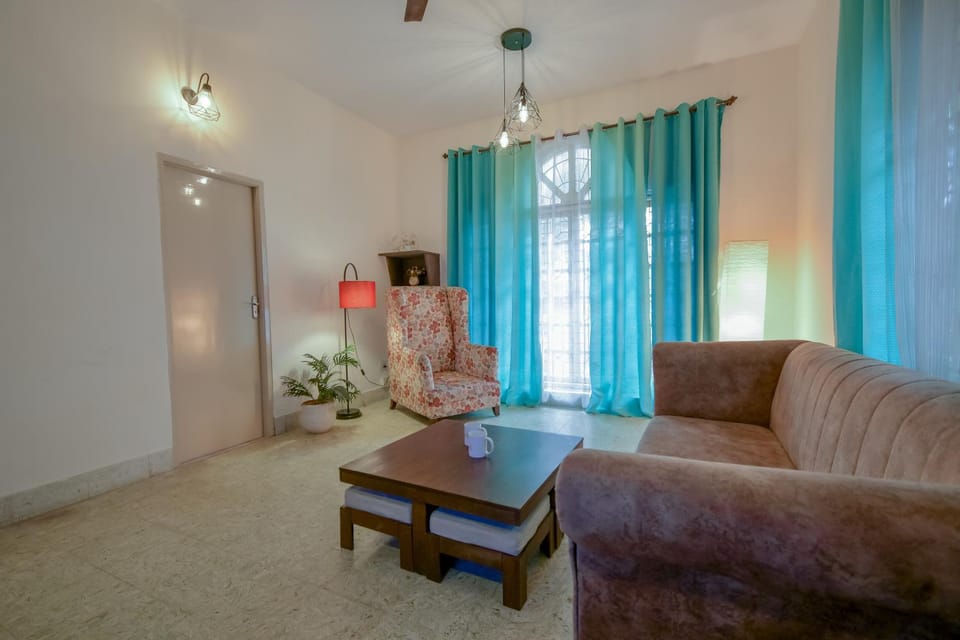 Communal lounge/ TV room, TV and multimedia, Living room, Seating area