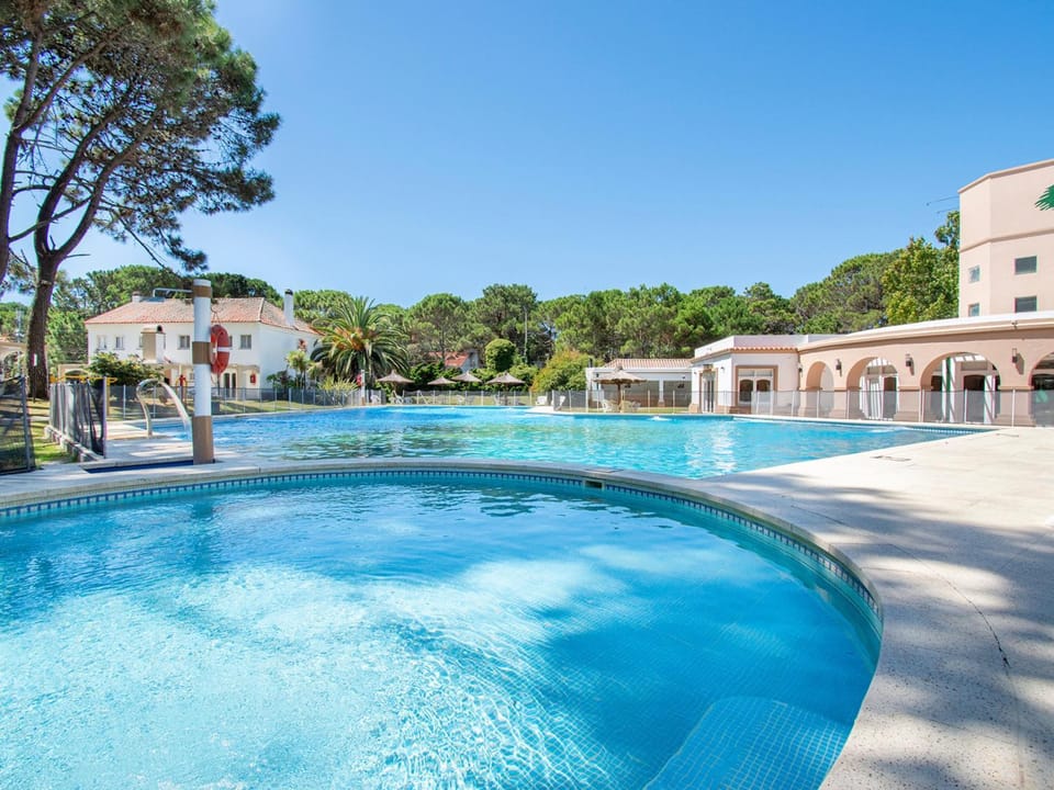 Property building, Pool view, Swimming pool, Swimming pool